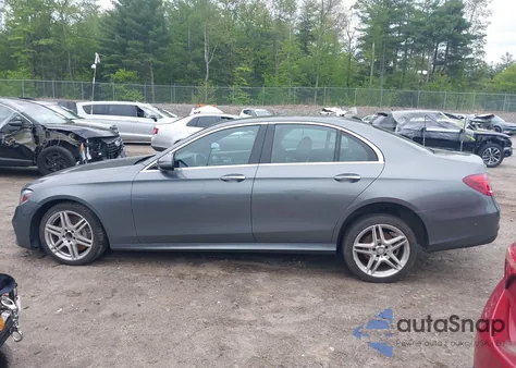 2017 Mercedes-Benz E 300 4Matic из США, поврежденный, VIN WDDZF4KB3HA081096